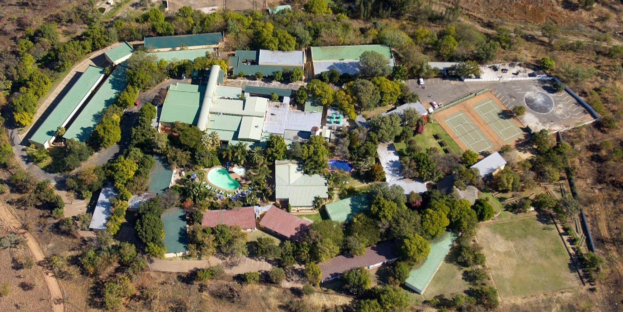 Safari Hotel & Convention Centre Rustenburg Extérieur photo